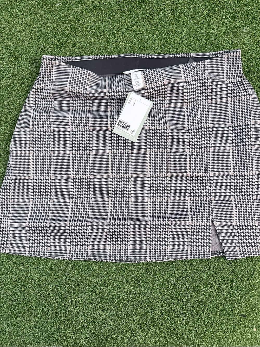 H&M Black and White Plaid Mini Skirt